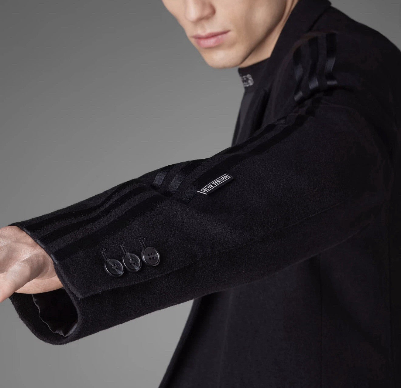 adidas Originals Chile 62 Wool Coat Size M Black Double Breasted Blue Version ⚫️