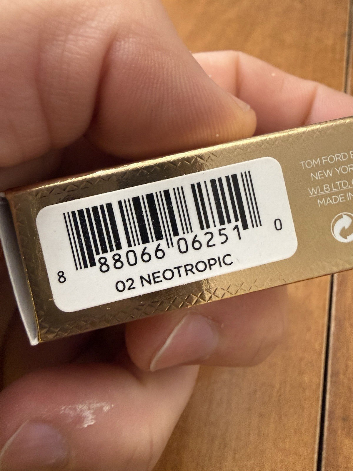 TOM FORD - LIP BALM - 02 NEOTROPIC - .07 OZ - NEW & BOXED 💄 RARE